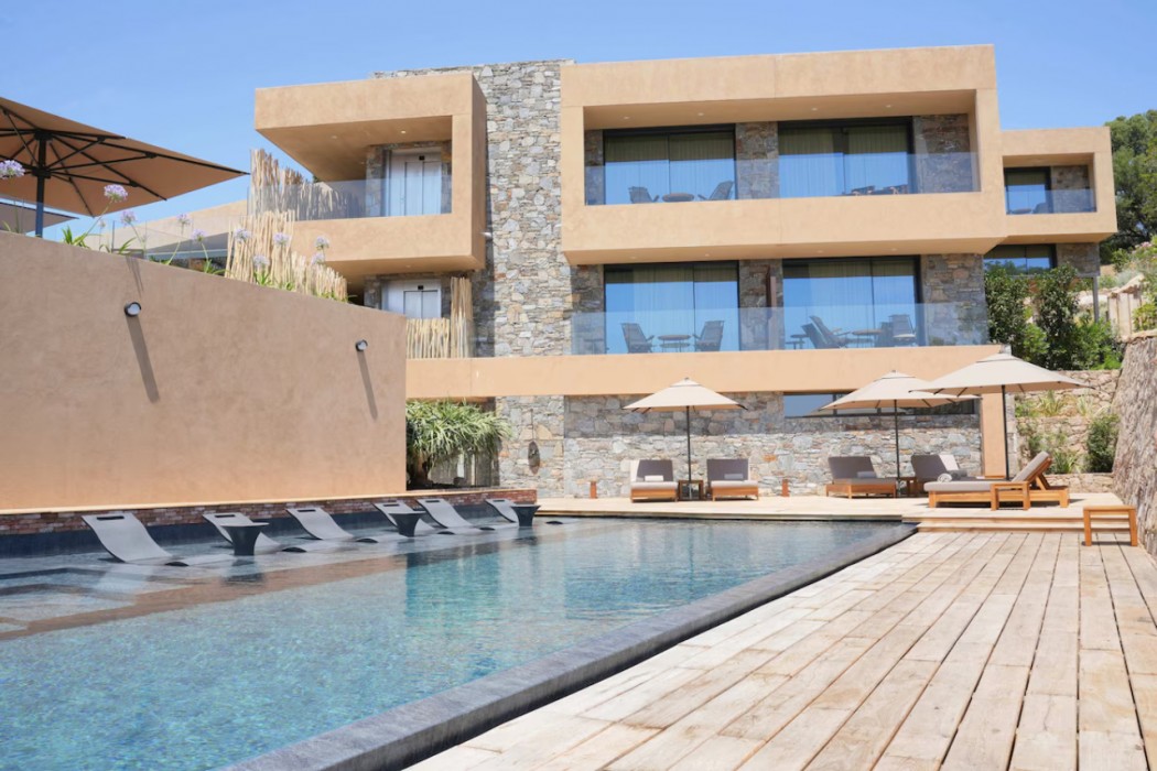 Les Regalia Hotel & Spa 61/91