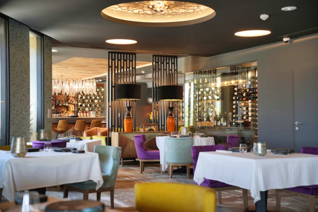 Les Regalia Hotel & Spa 78/91