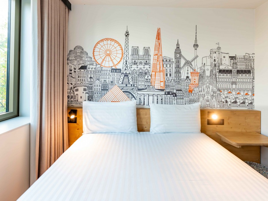 easyHotel Valencia Ciutat Vella 6/13