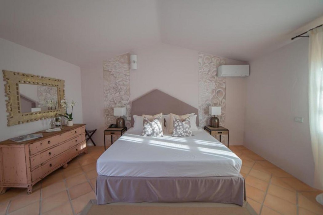 HOTEL BORGO SMERALDO 4/32