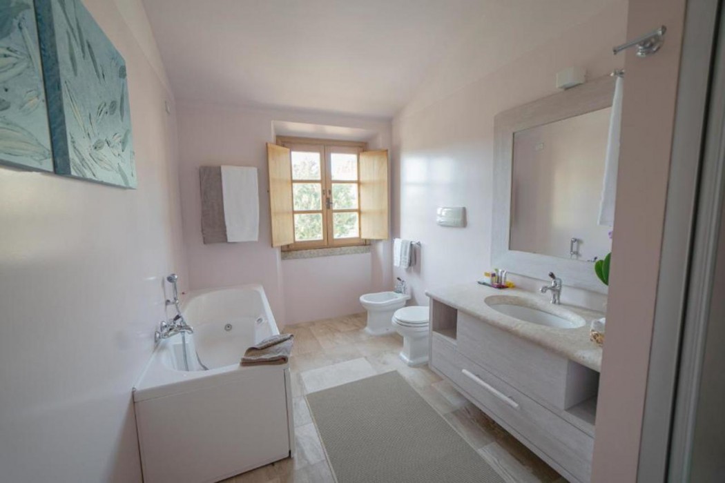 HOTEL BORGO SMERALDO 30/32