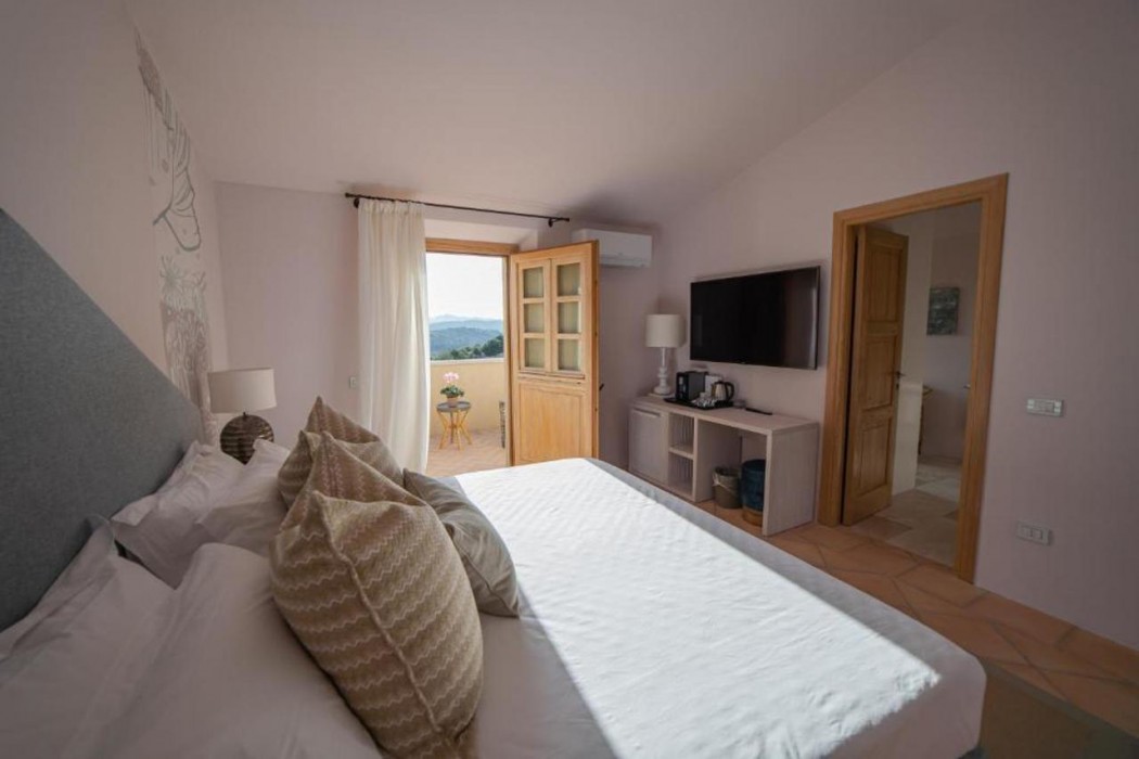 HOTEL BORGO SMERALDO 17/32