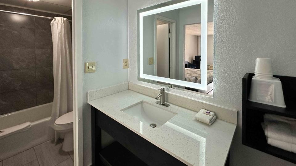 Motel6 Spartanburg, SC – Northwest / Business 85 17/69