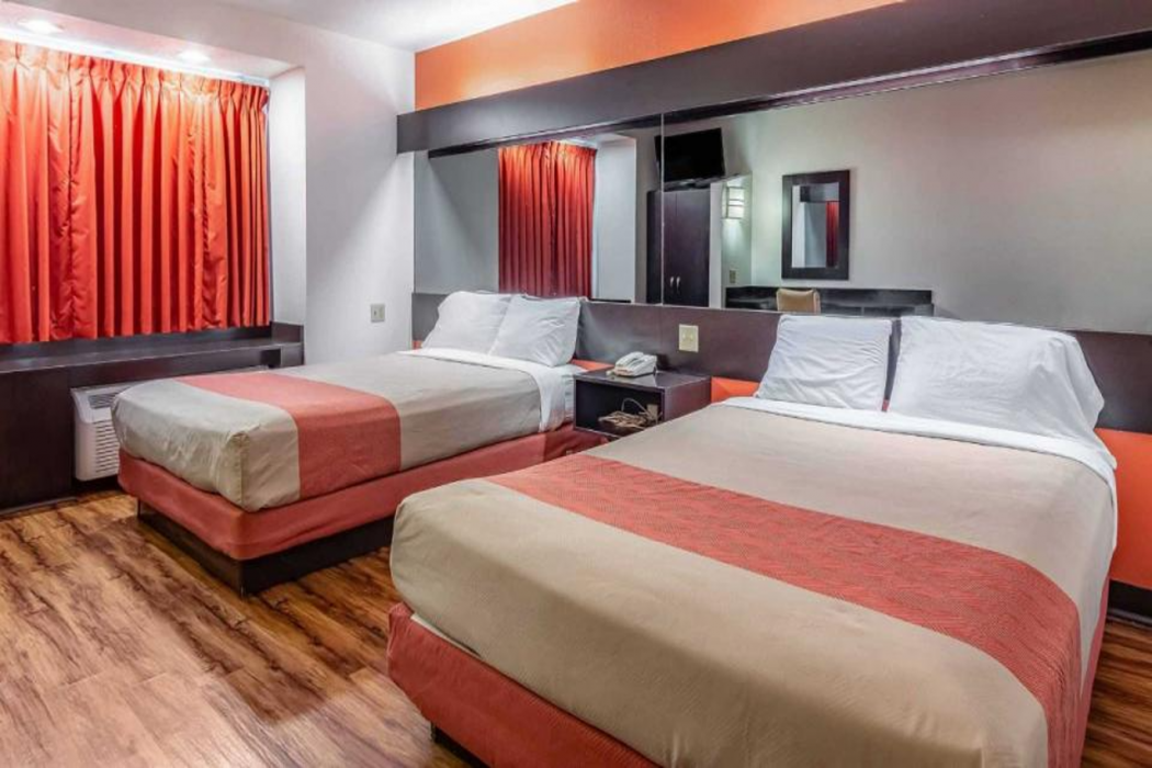Motel6 Chattanooga, TN - Downtown 12/40