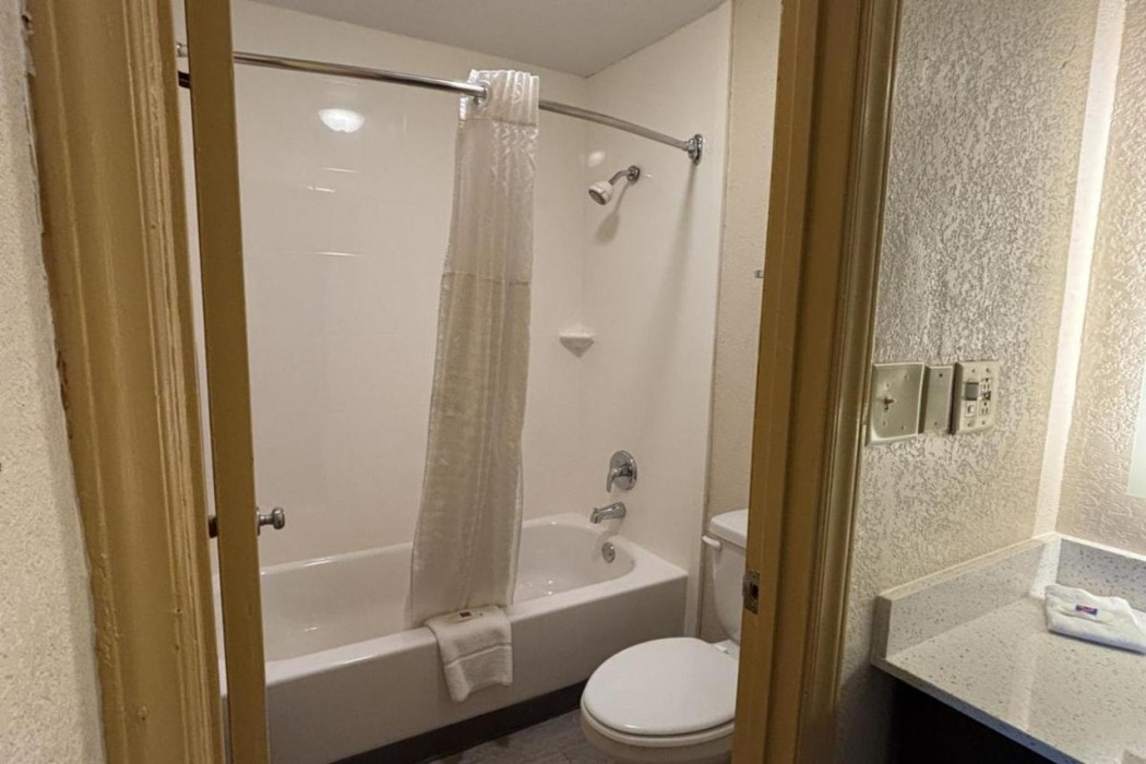 OYO 1001070 Studio6套房酒店夏洛特, NC Northlake(OYO 1001070 Studio6 Suites Charlotte, NC-Northlake) 图片3