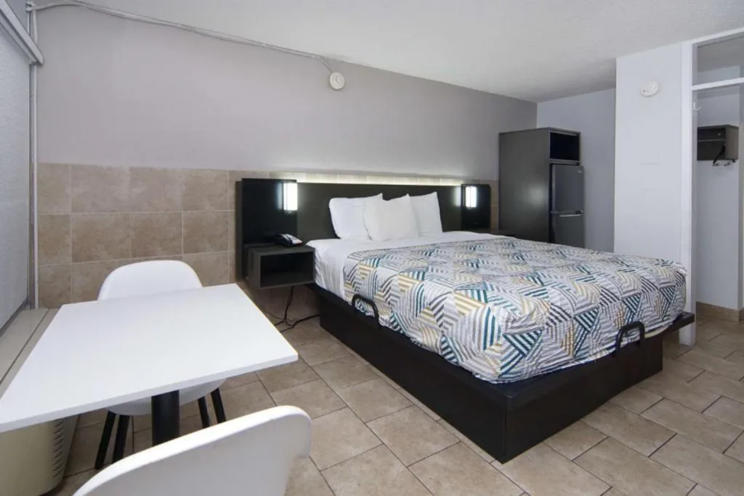 Studio6 Mesquite, TX – Town East 16/37