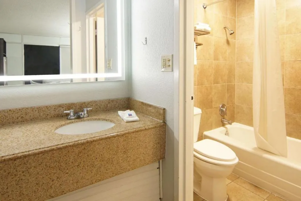 Studio6 Mesquite, TX – Town East 17/37