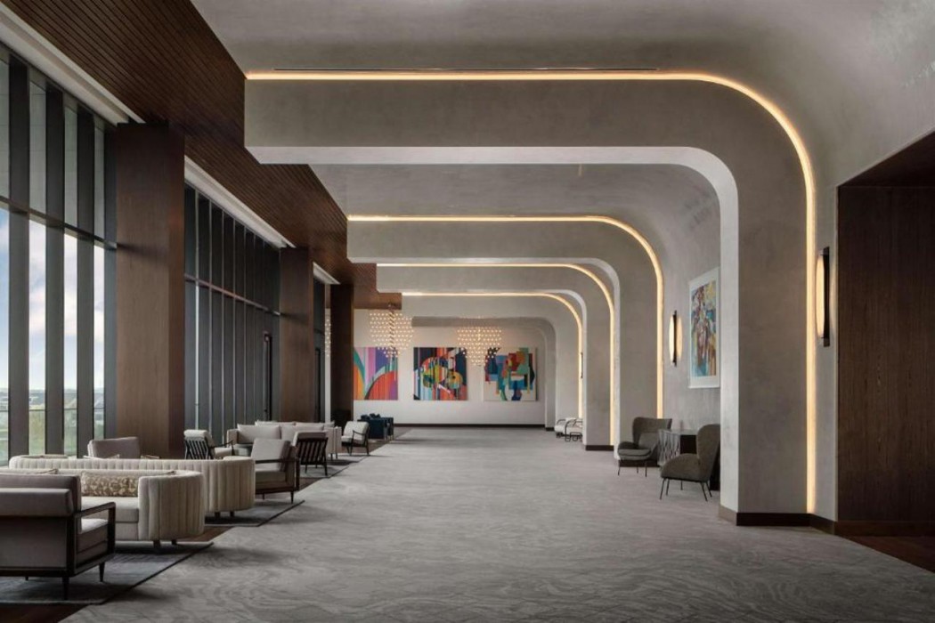 Thompson Houston, by Hyatt 27/72