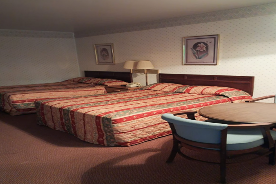 OYO Holiday Capri Motel & Rv Park 6/17