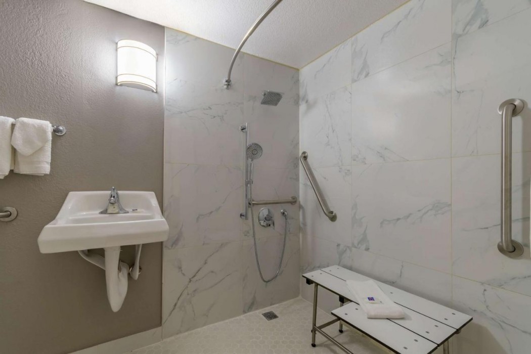 Studio6 Hayward, CA – Silicon Valley Gateway 7/33