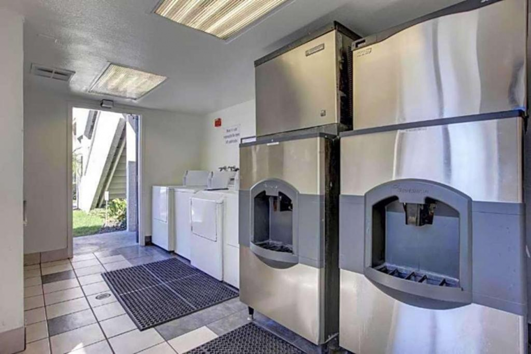 Studio6 Suites Bellflower, CA - Los Angeles 28/40
