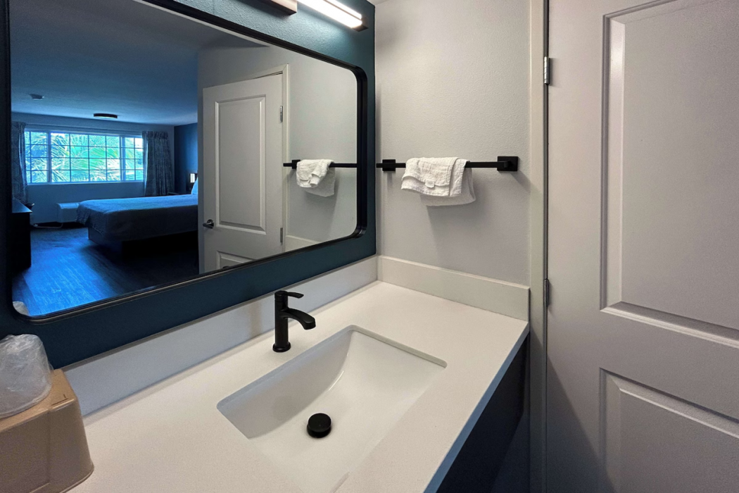 Studio6 Suites Gardena, CA 6/33