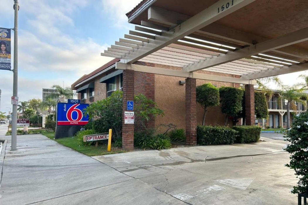 Studio6 Suites Santa Ana, CA — foto 2