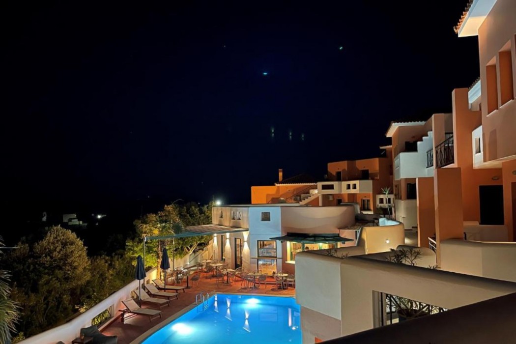 Nisea Hotel Samos 16/106