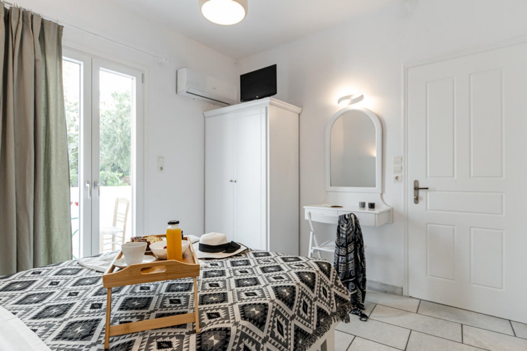 Birbas Hotel 41/128