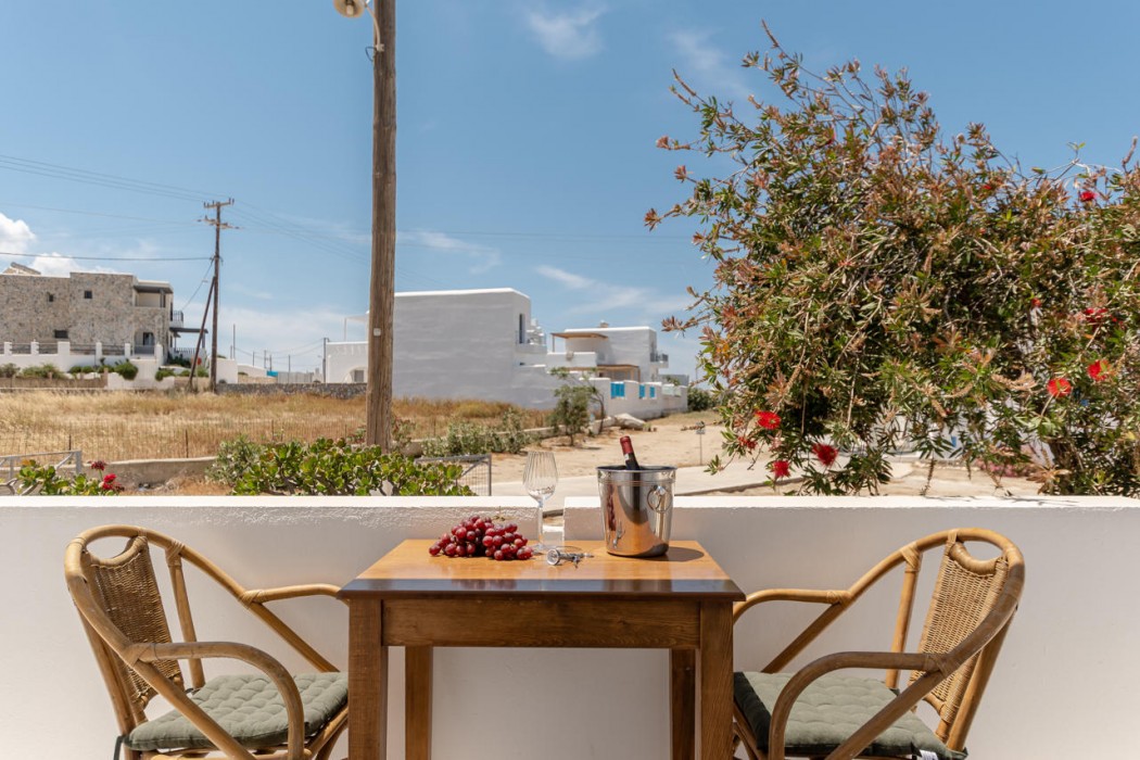 Birbas Hotel 70/128