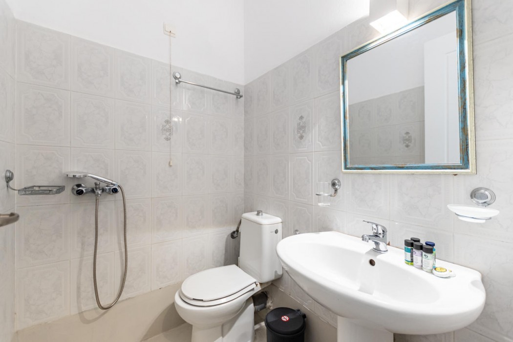 Birbas Hotel 38/128