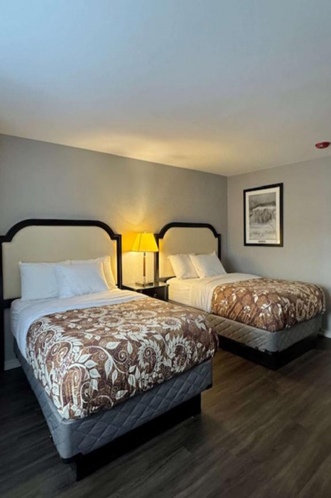 Big Bird Inn Wawa, SureStay Collection by Best Western 10/12