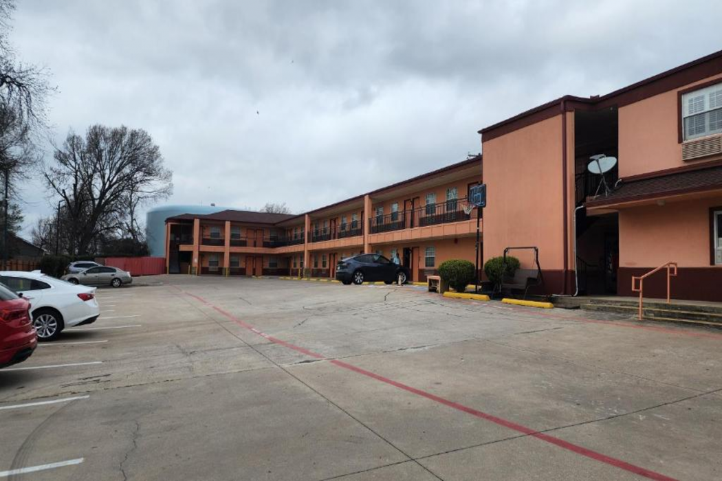 Benbrook Inn & Suites by Fort Worth I-20 21/34