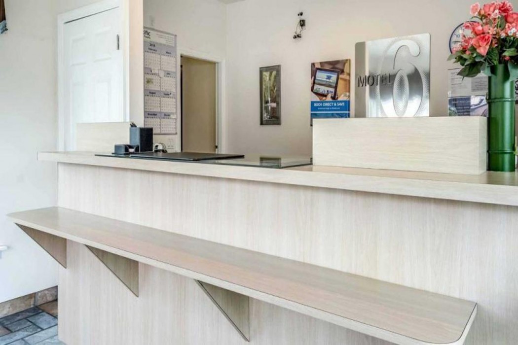 Lobby at Motel6 Albany, OR, ALBANY - OR