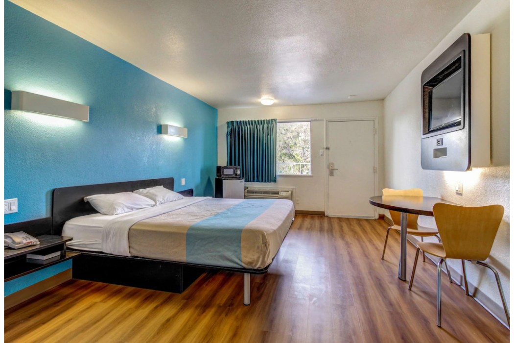 Motel6 Waco, TX - Lacy Lakeview 23/49
