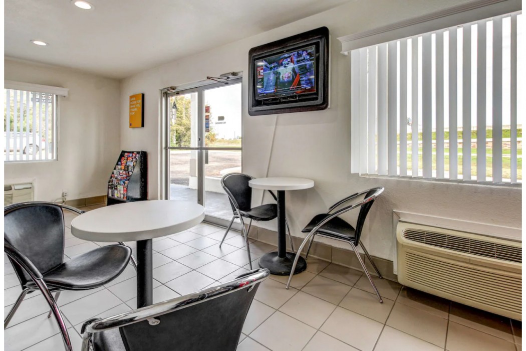 Motel6 Waco, TX - Lacy Lakeview 10/49