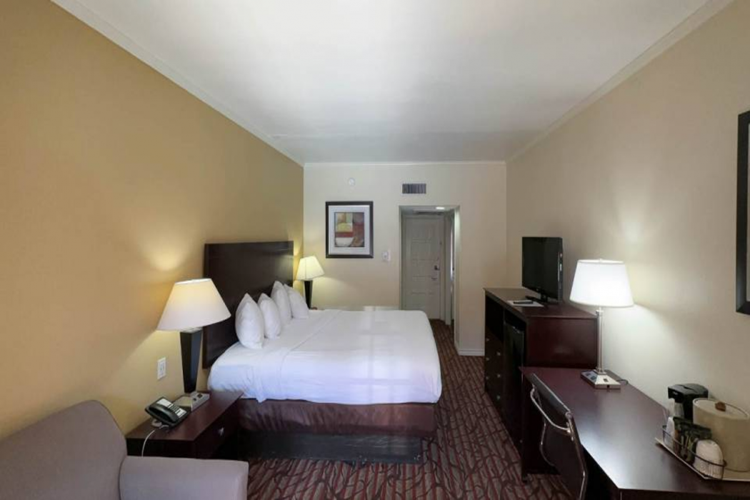 Studio6 Suites Dallas, TX - Downtown 13/27