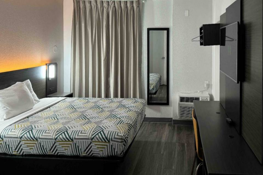 Motel6 Brownsville, TX 17/70