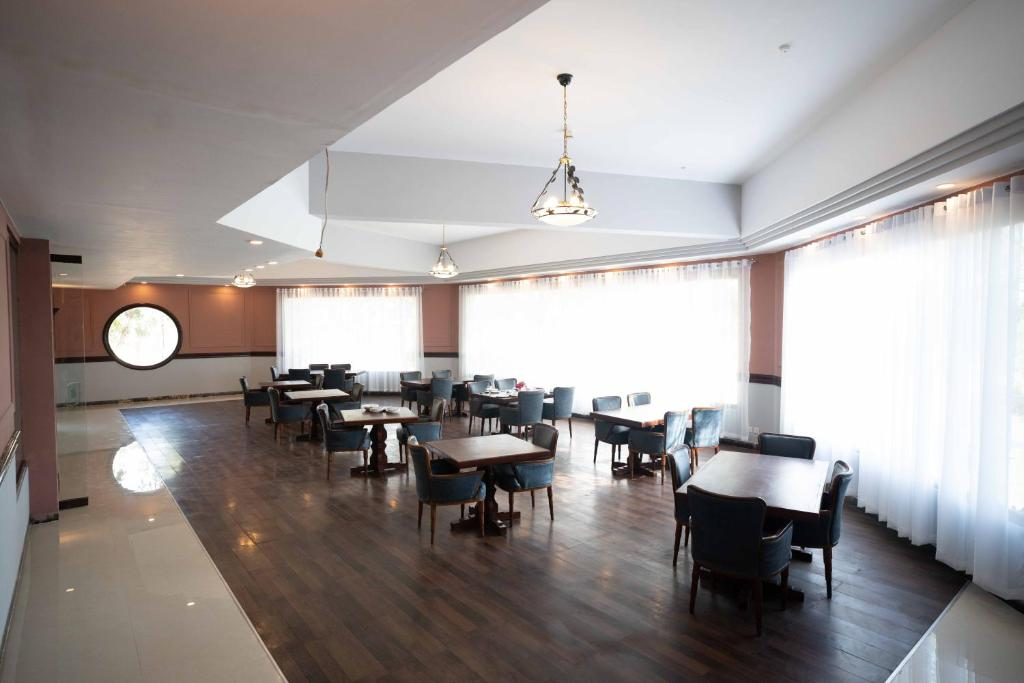 Arbian Sea Country Club 23/49