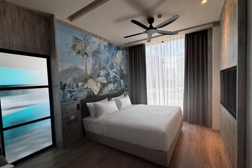Fifth Avenue Hotel 6/49