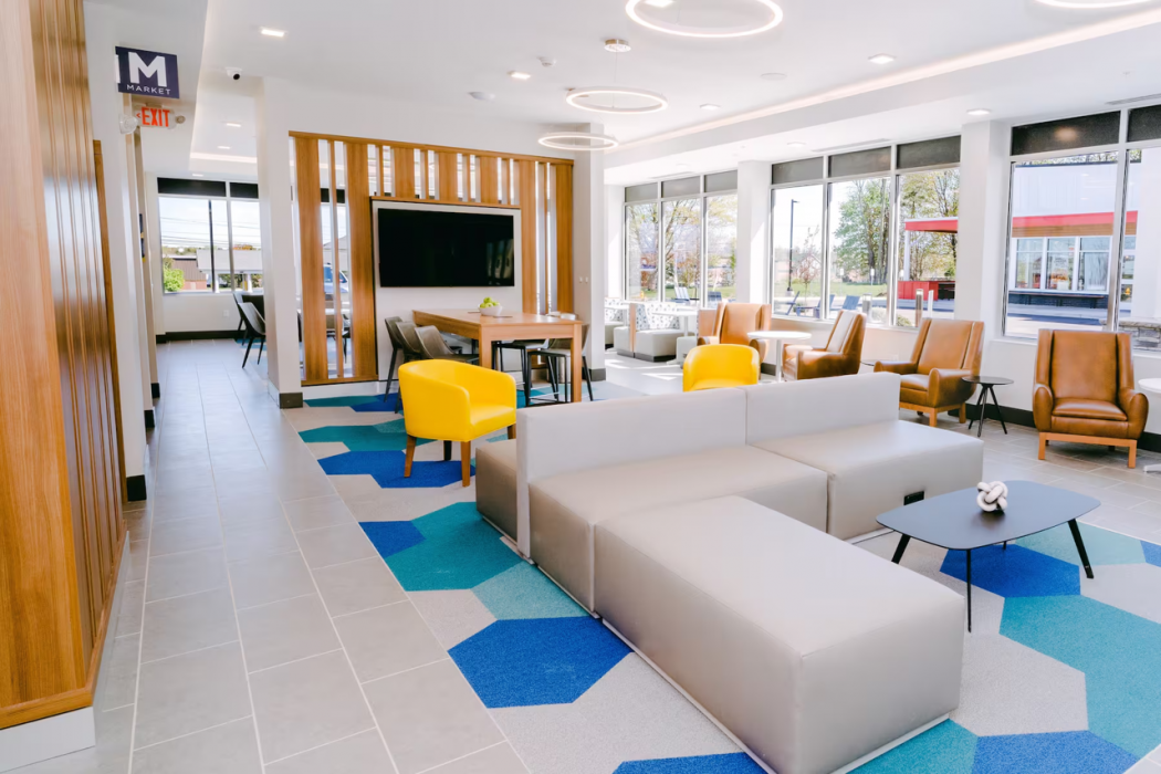 Microtel Inn & Suites by Wyndham Newark NY 17/27