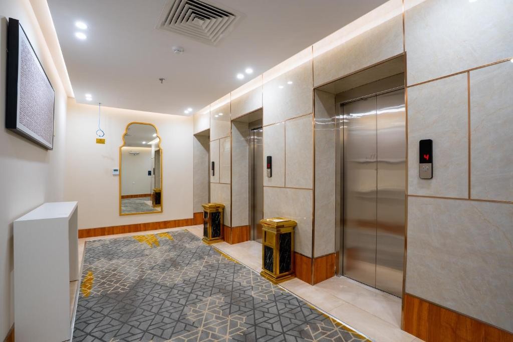 Qortuba 2 Hotel Al Azizia 18/20