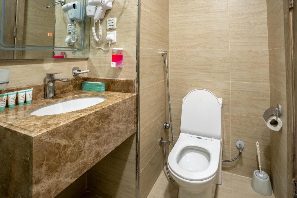 Qortuba 2 Hotel Al Azizia 17/20