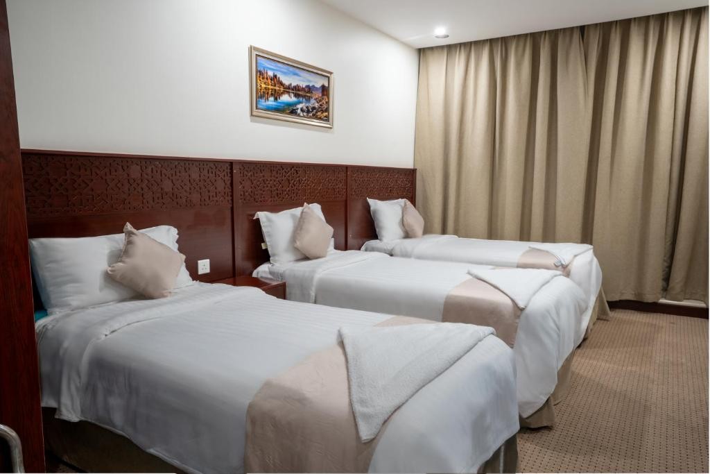 Qortuba Hotel Al Azizia 6/17