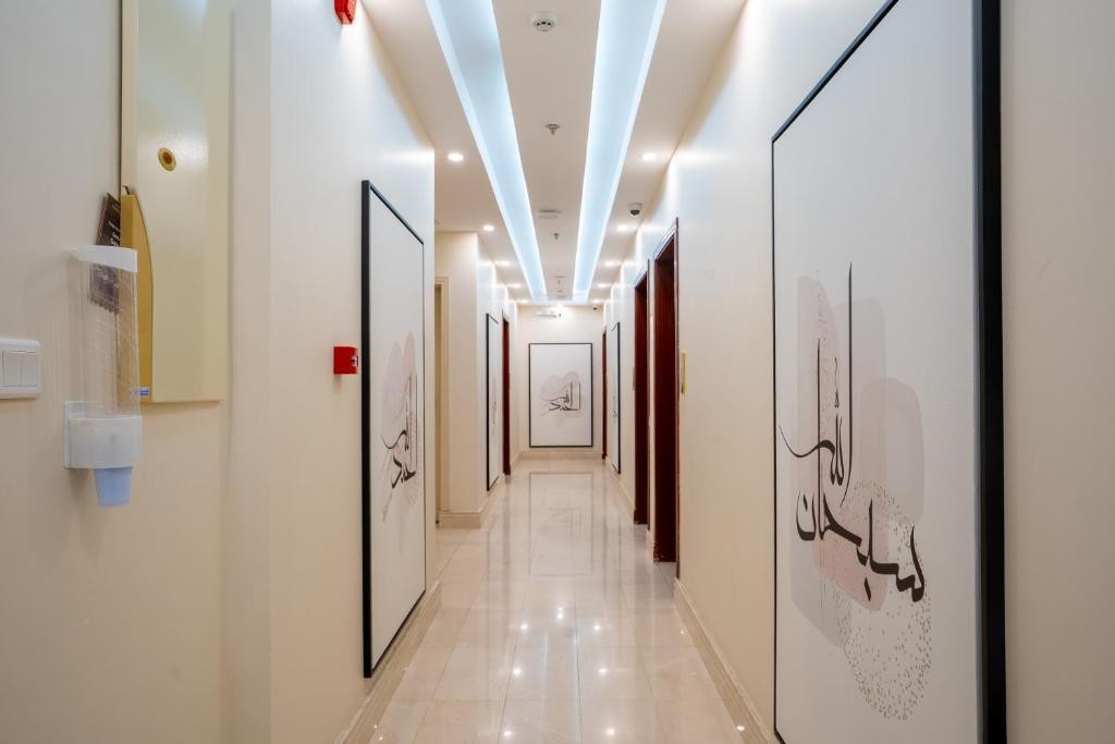 Qortuba Hotel Al Azizia 11/17