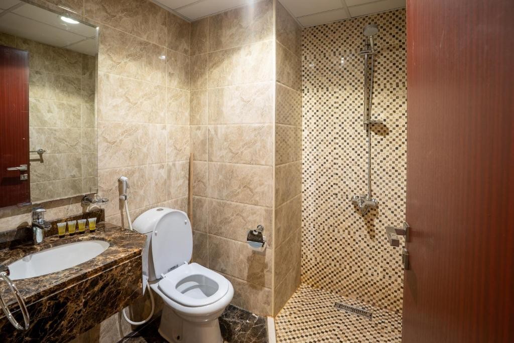 Qortuba Hotel Al Azizia 12/17