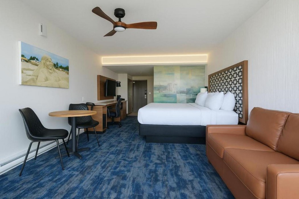 Sea Edge Beachside Hotel 19/59