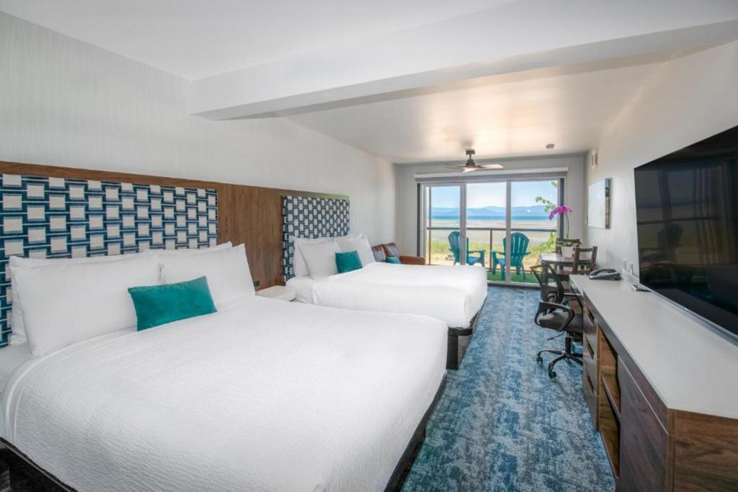 Sea Edge Beachside Hotel 20/59