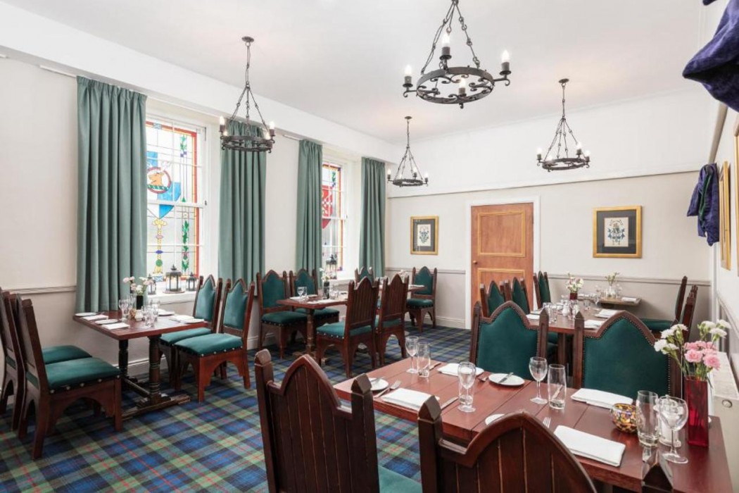 Tulloch Castle Hotel 34/67