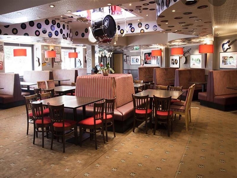 Lovat Hotel 30/42