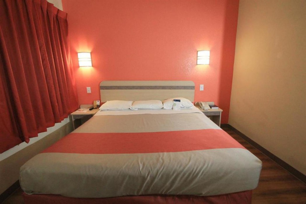 Motel6 San Antonio Tx Airport 15/60
