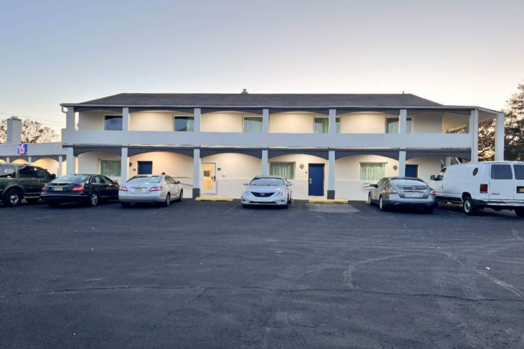 Motel6 Williamstown, NJ - Black Horse Pike image
