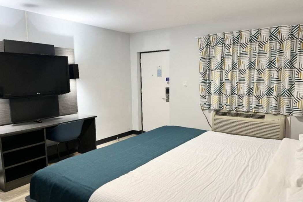 Motel6 Williamstown, NJ - Black Horse Pike 8/24