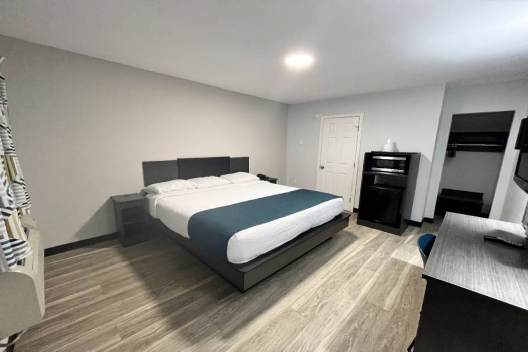 Motel6 Williamstown, NJ - Black Horse Pike 6/24