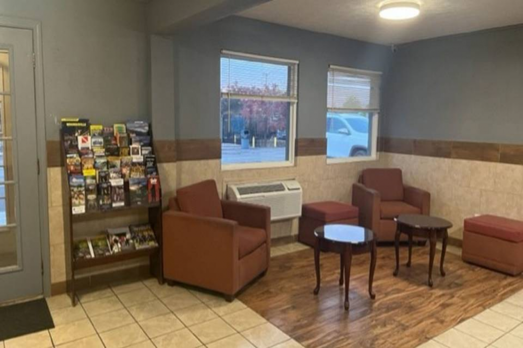 Studio6 Suites Hurricane, WV 32/41
