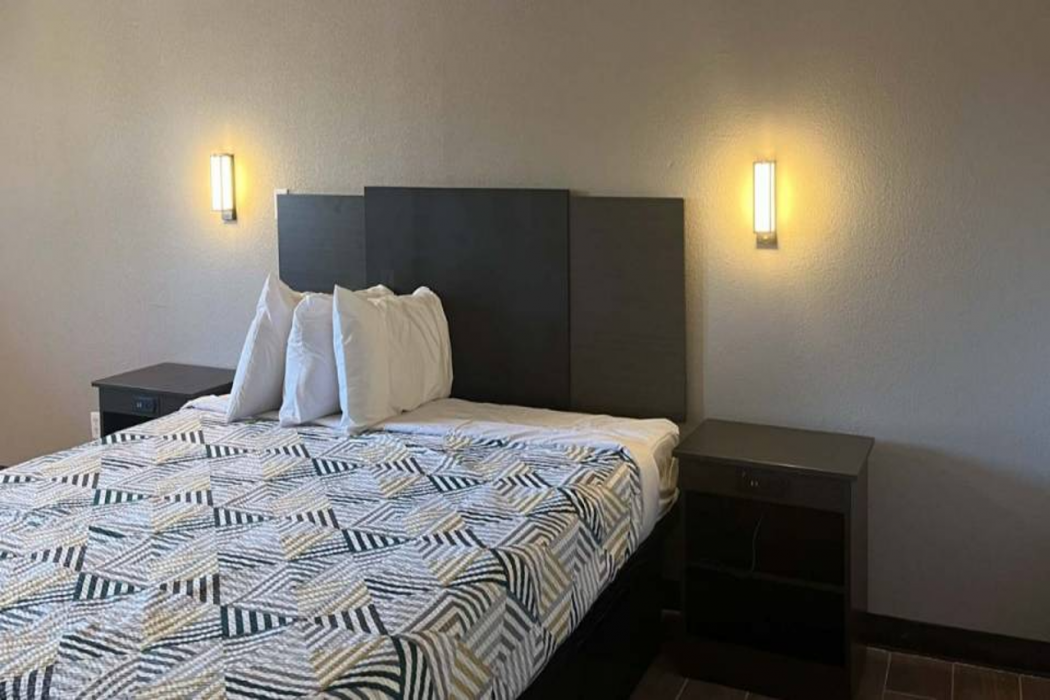 Studio6 Suites Hurricane, WV 13/41