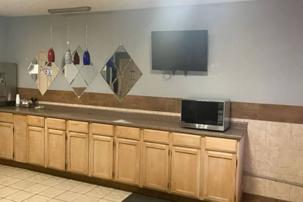 Studio6 Suites Hurricane, WV 31/41
