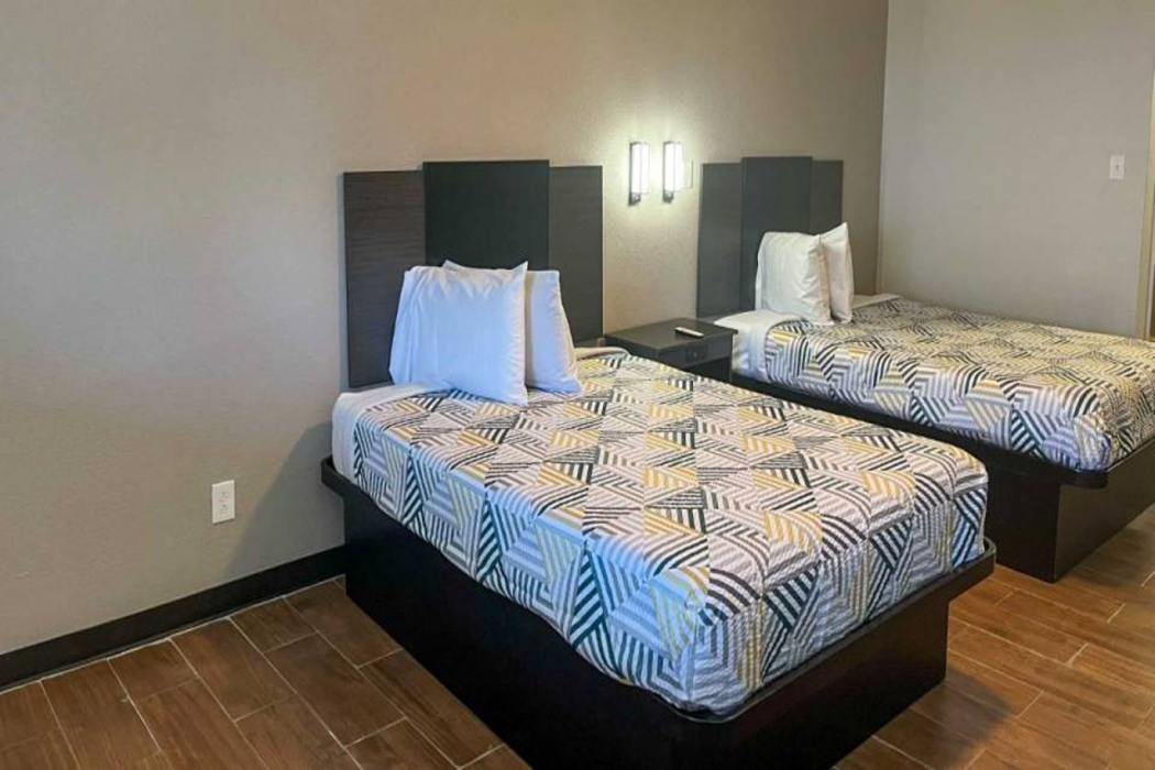 Studio6 Suites Hurricane, WV 8/41