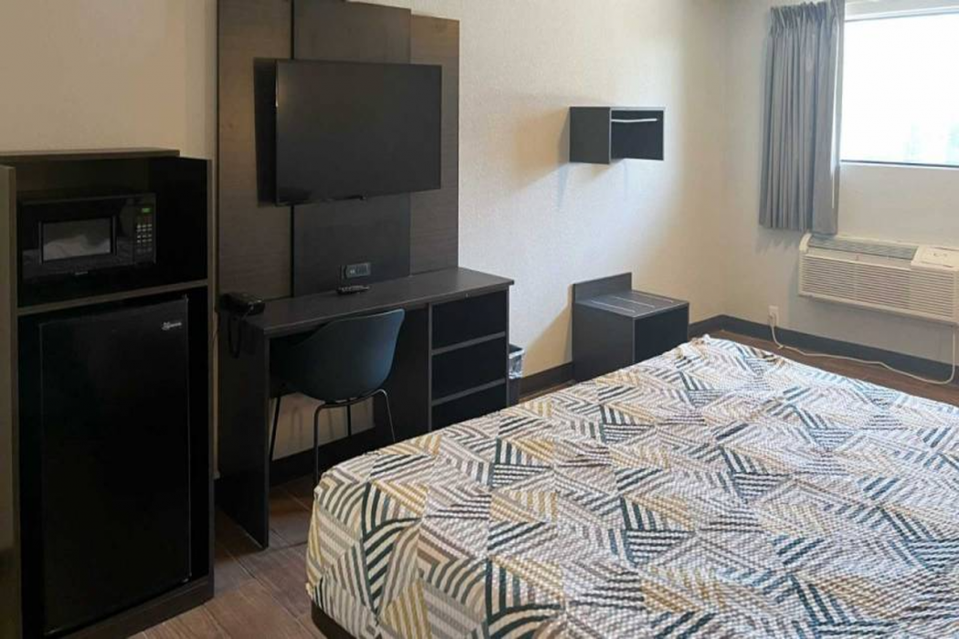 Studio6 Suites Hurricane, WV 14/41