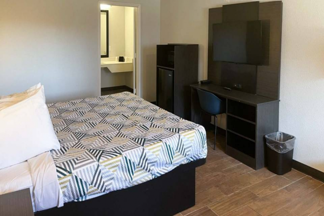 Studio6 Suites Hurricane, WV 16/41